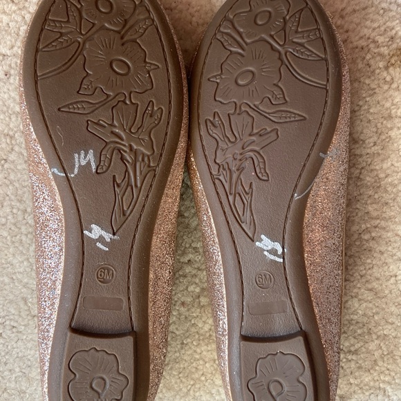 Nicole gold sparkle flats. Size 6 - Picture 3 of 3